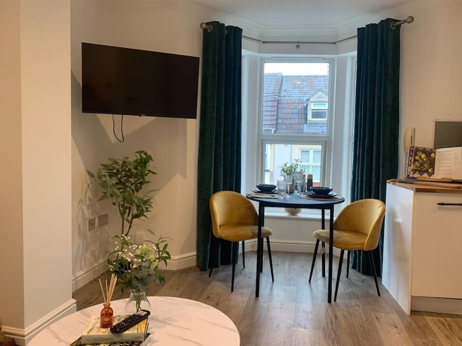 Alto - Lovely 2 Bedroom Serviced Apartment Bristol By Mint Stays Ngoại thất bức ảnh
